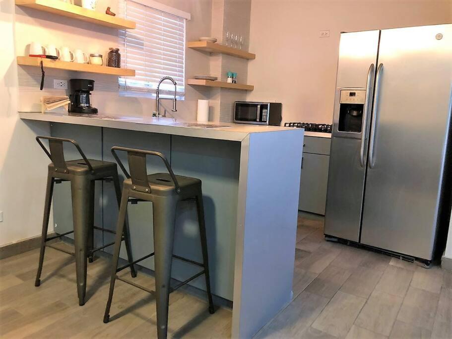 Lovely 1 Bedroom Apartment W/Private Parking Ensenada Buitenkant foto